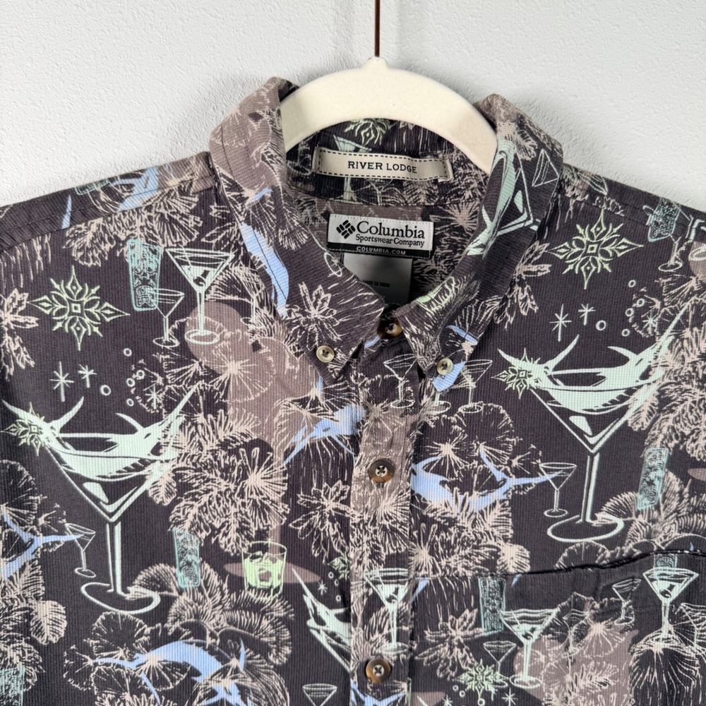 Columbia Mens River Lodge Martini Tiki Print Vented Fishing Shirt Large AOP Vtg